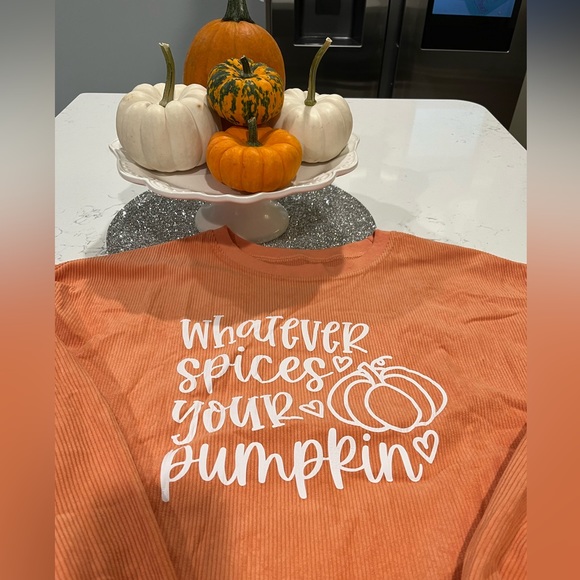 🎃 New! Cute Sweatshirt!! - Picture 7 of 10